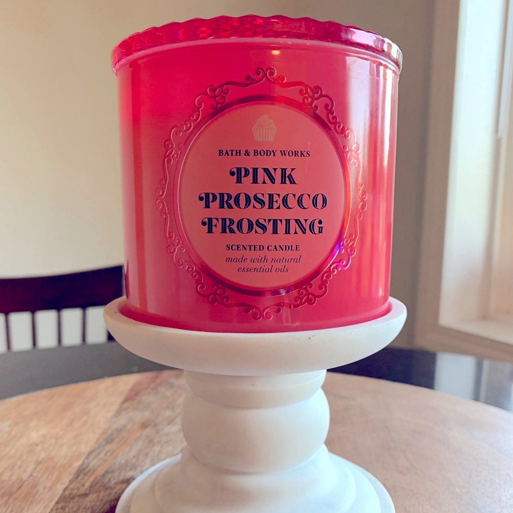 Pink Prosecco frosting 3wick candle Bath & Bodyworks
